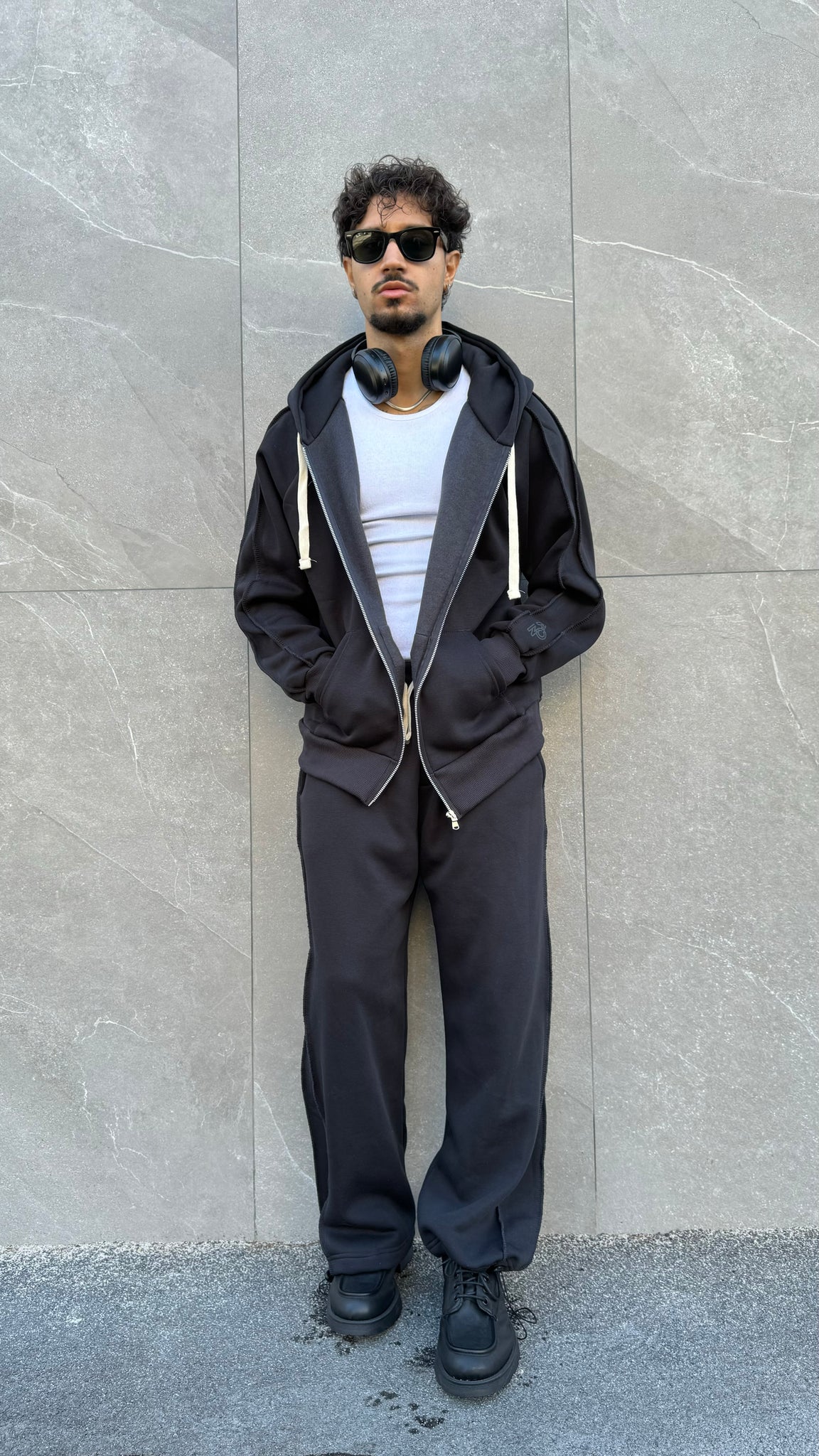 Tracksuit london  zip