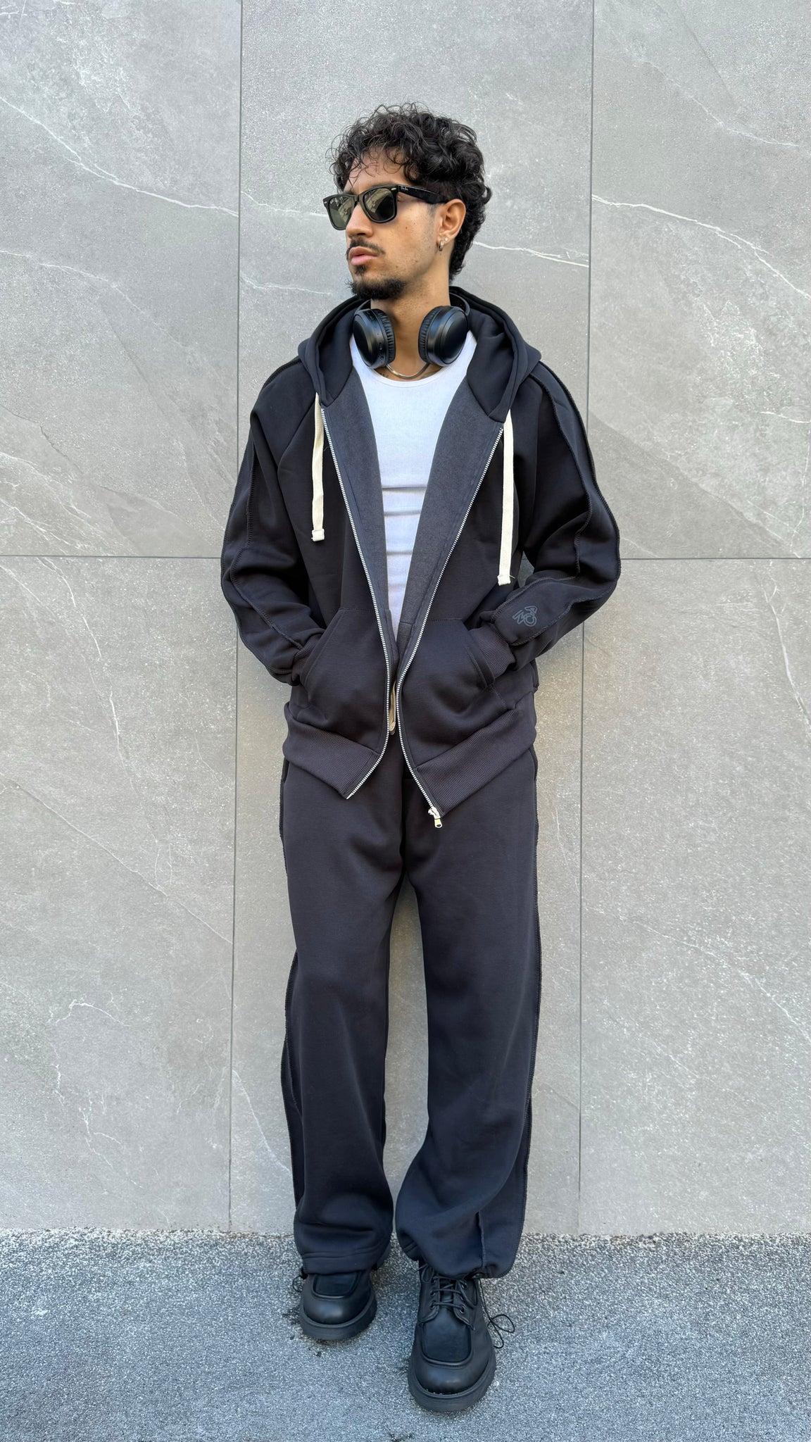 Tracksuit london  zip